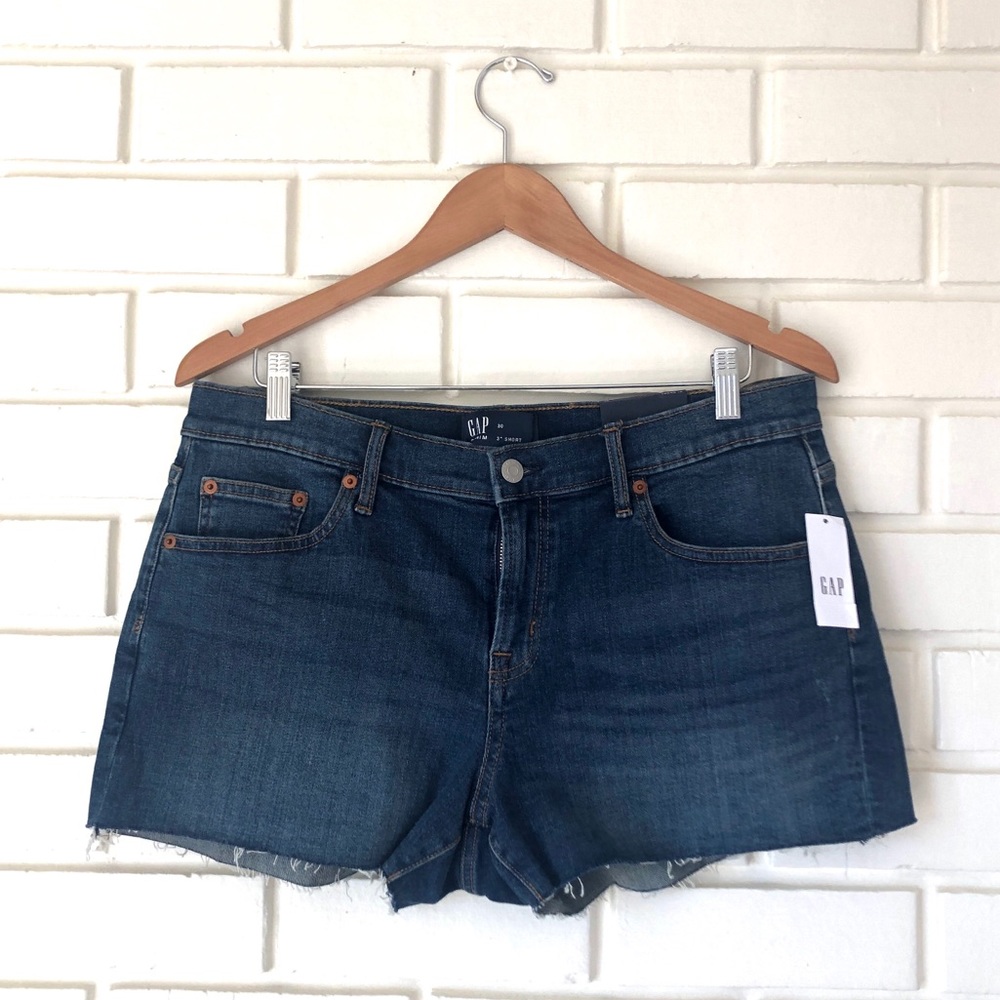 NWT Gap Denim Mid Rise 3” Shorts